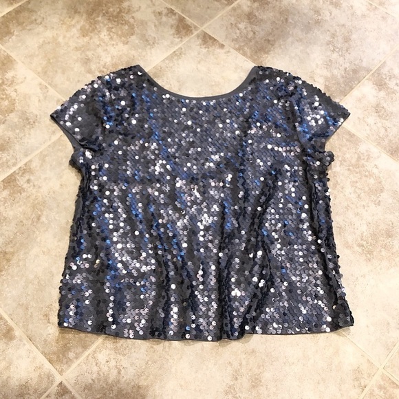 🆕 Express silver sequin cropped cap sleeve… - Picture 4 of 14